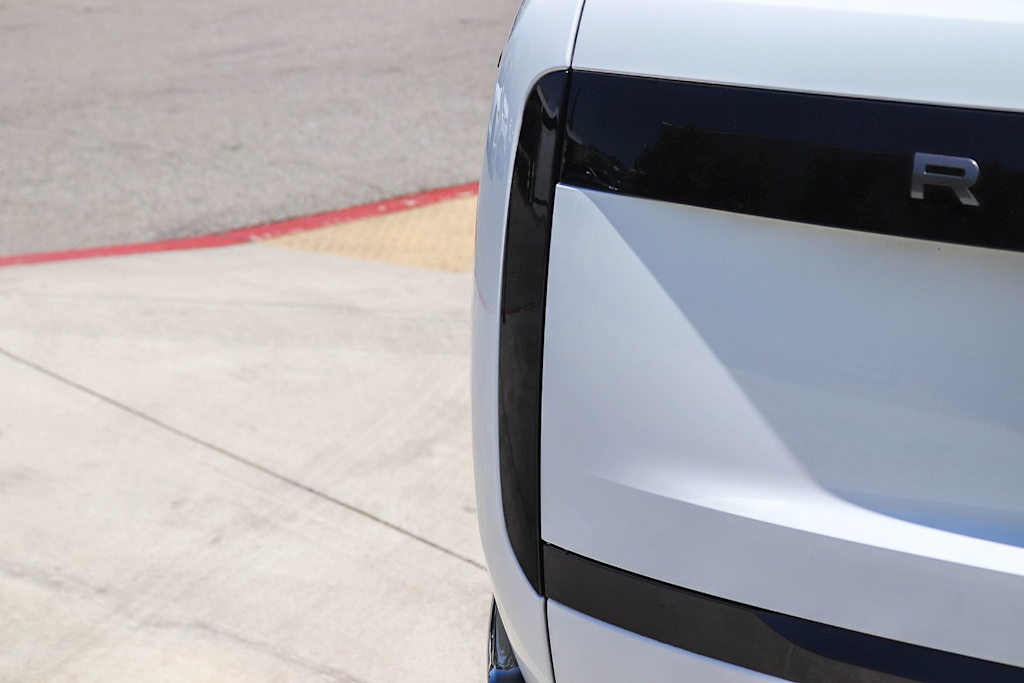 Thumbnail: 2025 Land Rover Range Rover - 17