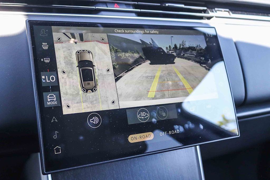 Thumbnail: 2025 Land Rover Range Rover - 26