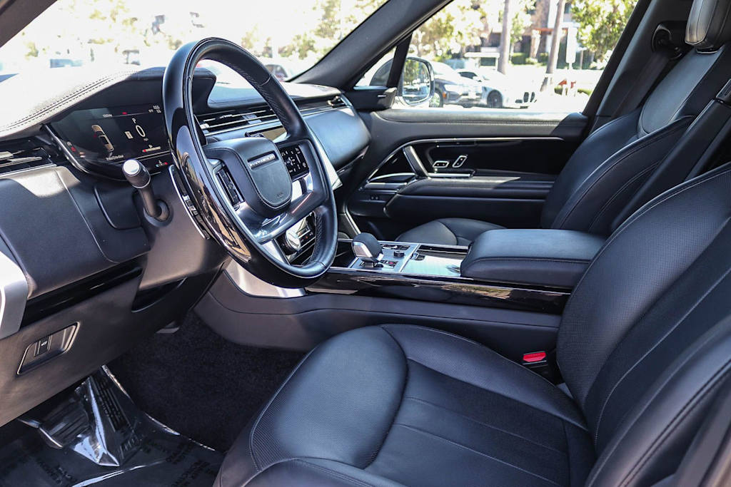 Thumbnail: 2023 Land Rover Range Rover - 11