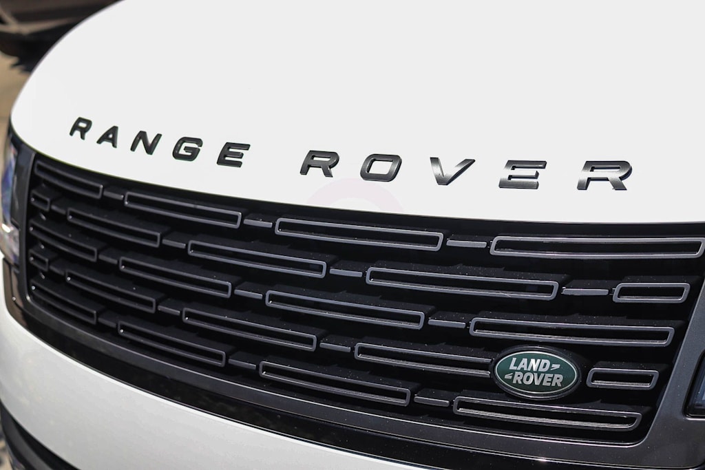 Thumbnail: 2023 Land Rover Range Rover - 6