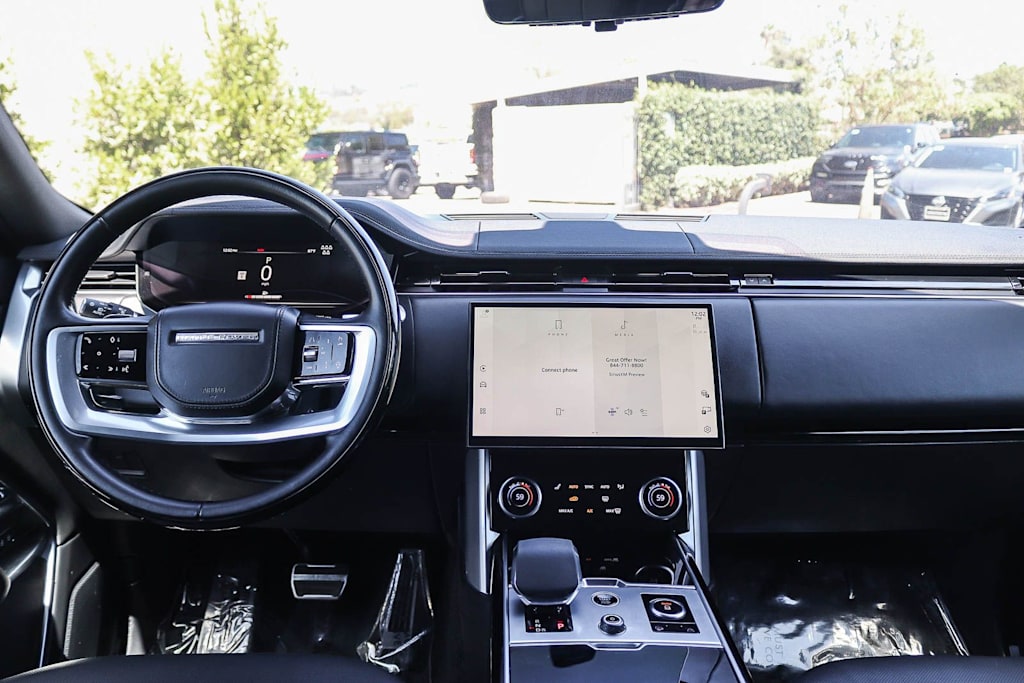 Thumbnail: 2023 Land Rover Range Rover - 2