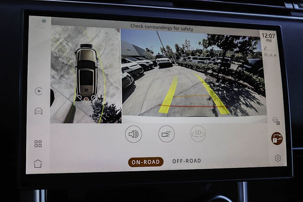 Thumbnail: 2023 Land Rover Range Rover - 28