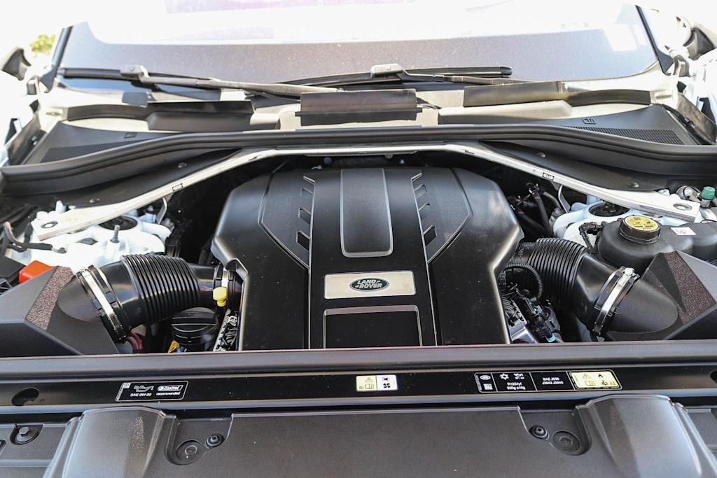 Thumbnail: 2023 Land Rover Range Rover - 8