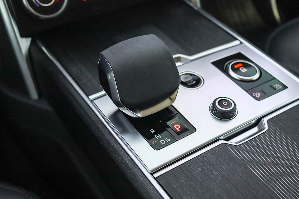 Thumbnail: 2022 Land Rover Range Rover - 14