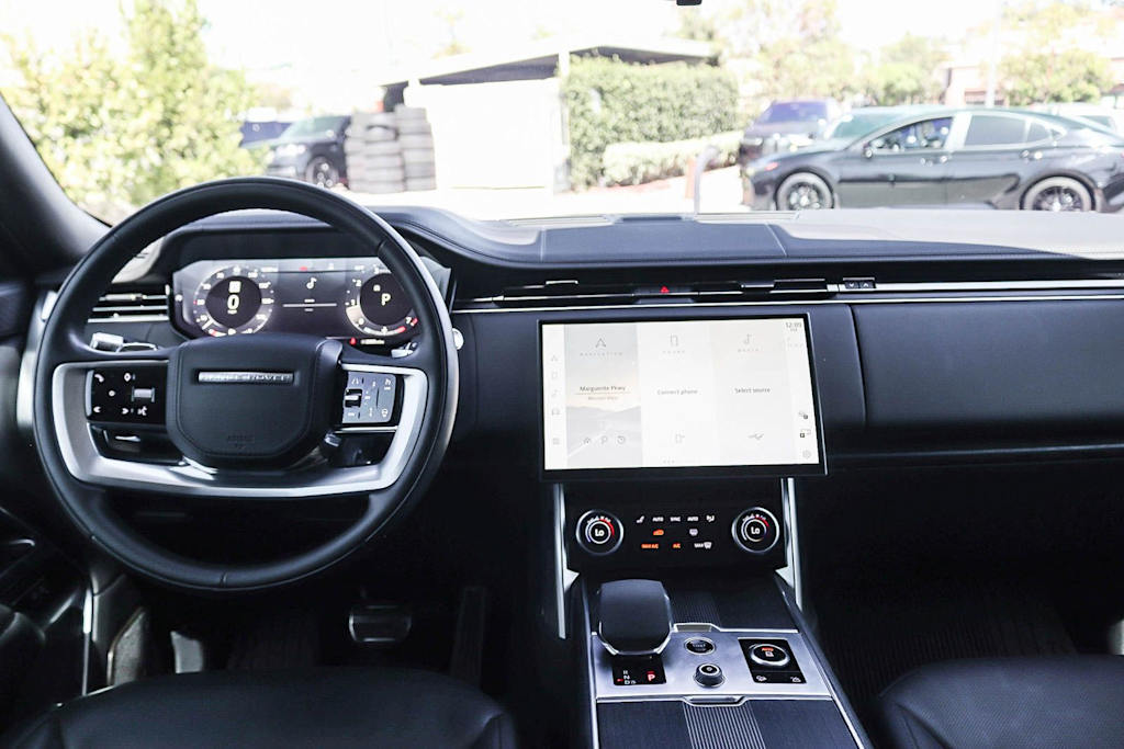 Thumbnail: 2022 Land Rover Range Rover - 2