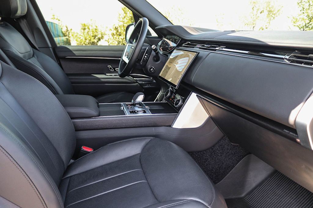 Thumbnail: 2022 Land Rover Range Rover - 12