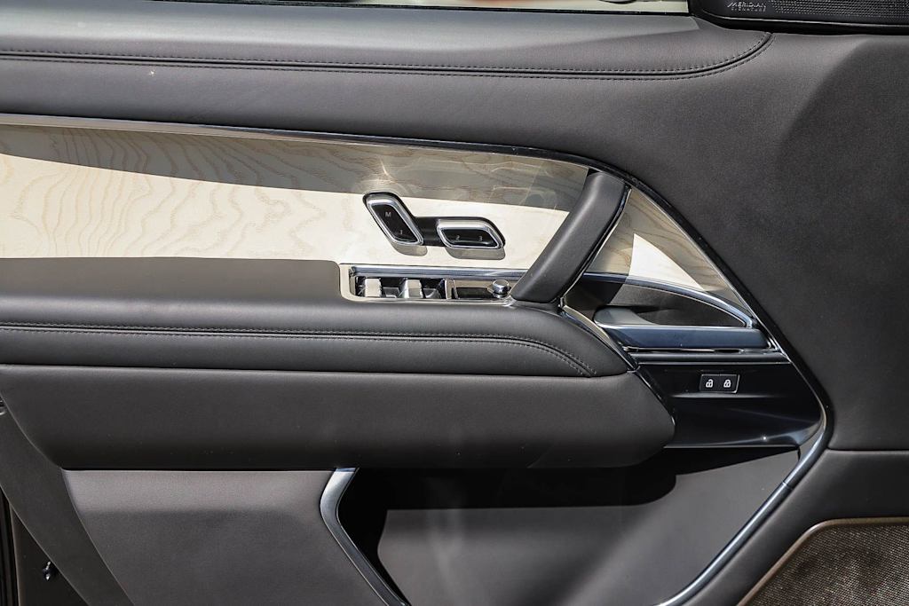 Thumbnail: 2024 Land Rover Range Rover - 26