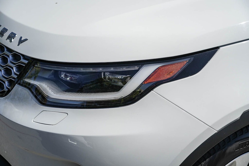 Thumbnail: 2025 Land Rover Discovery - 21