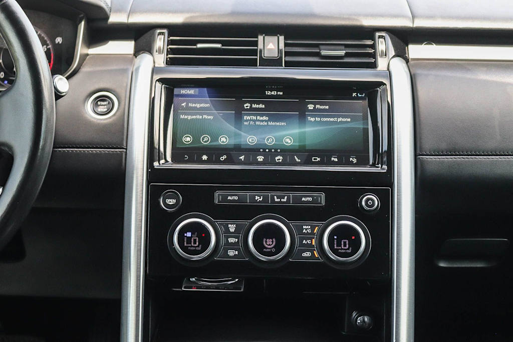 Thumbnail: 2020 Land Rover Discovery - 12