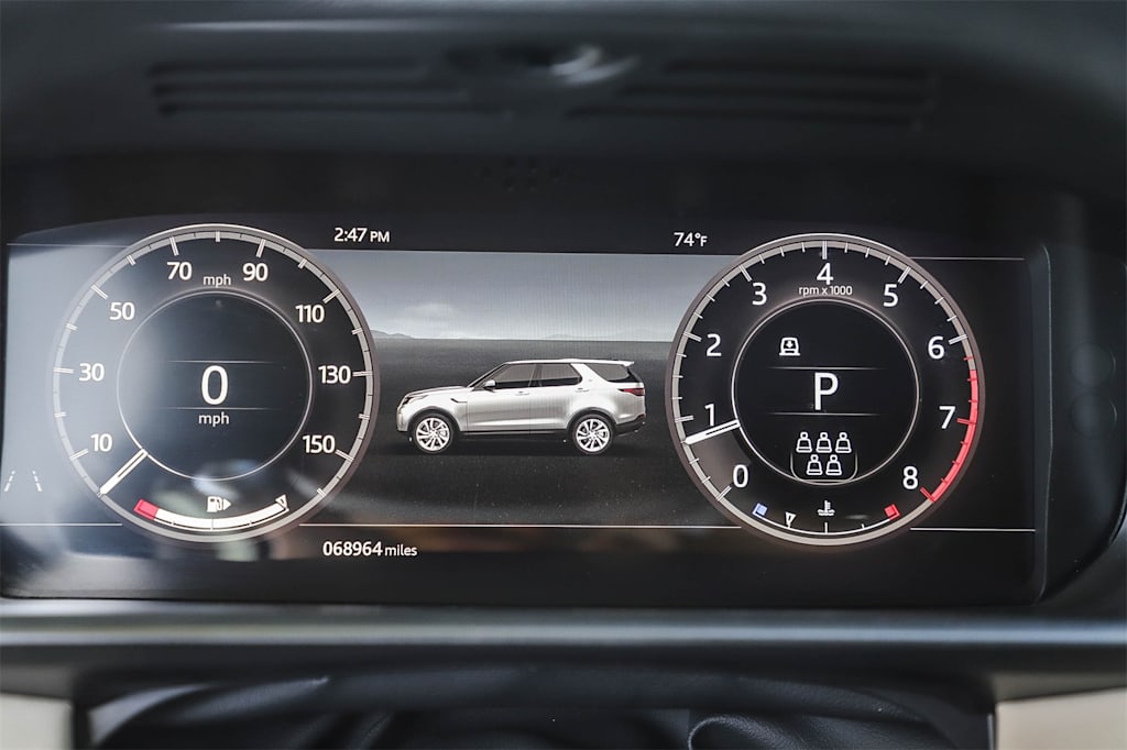 Thumbnail: 2020 Land Rover Discovery - 12