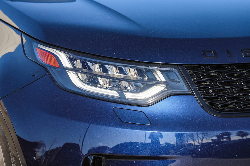 Thumbnail: 2020 Land Rover Discovery - 15
