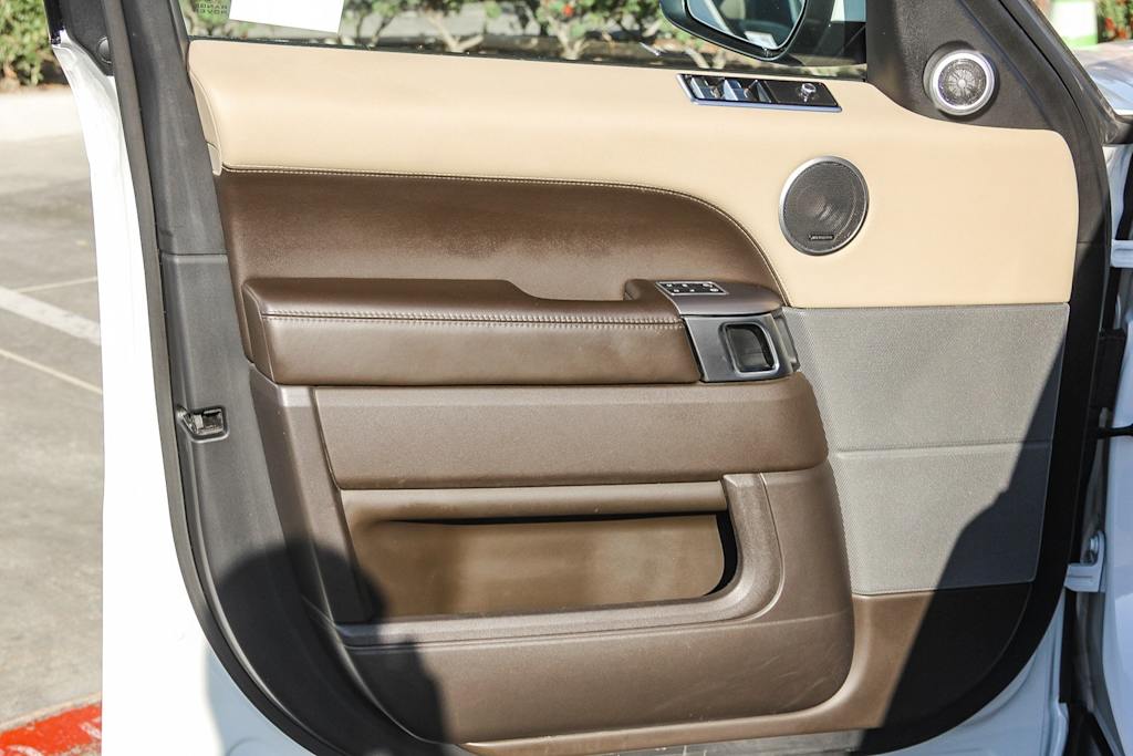 Thumbnail: 2018 Land Rover Range Rover Sport - 24