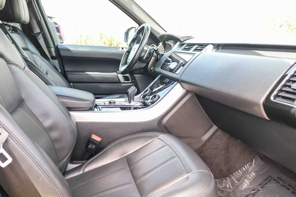 Thumbnail: 2022 Land Rover Range Rover Sport - 11