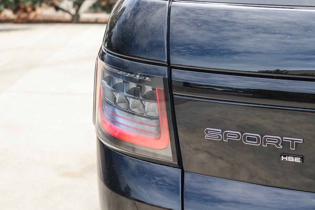 Thumbnail: 2022 Land Rover Range Rover Sport - 5