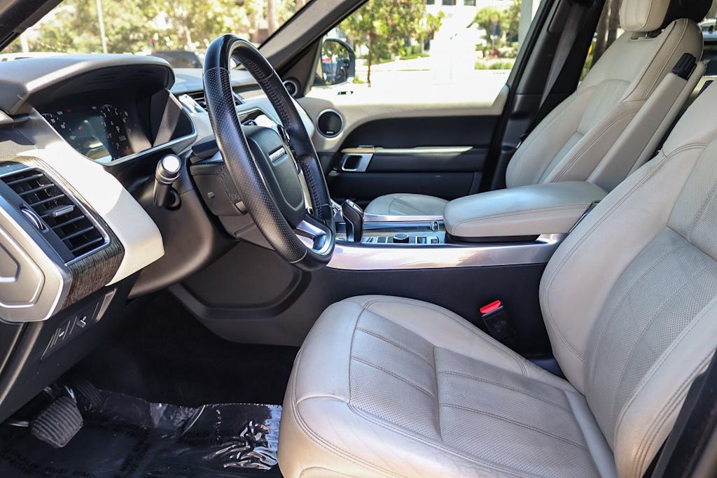 Thumbnail: 2020 Land Rover Range Rover Sport - 11
