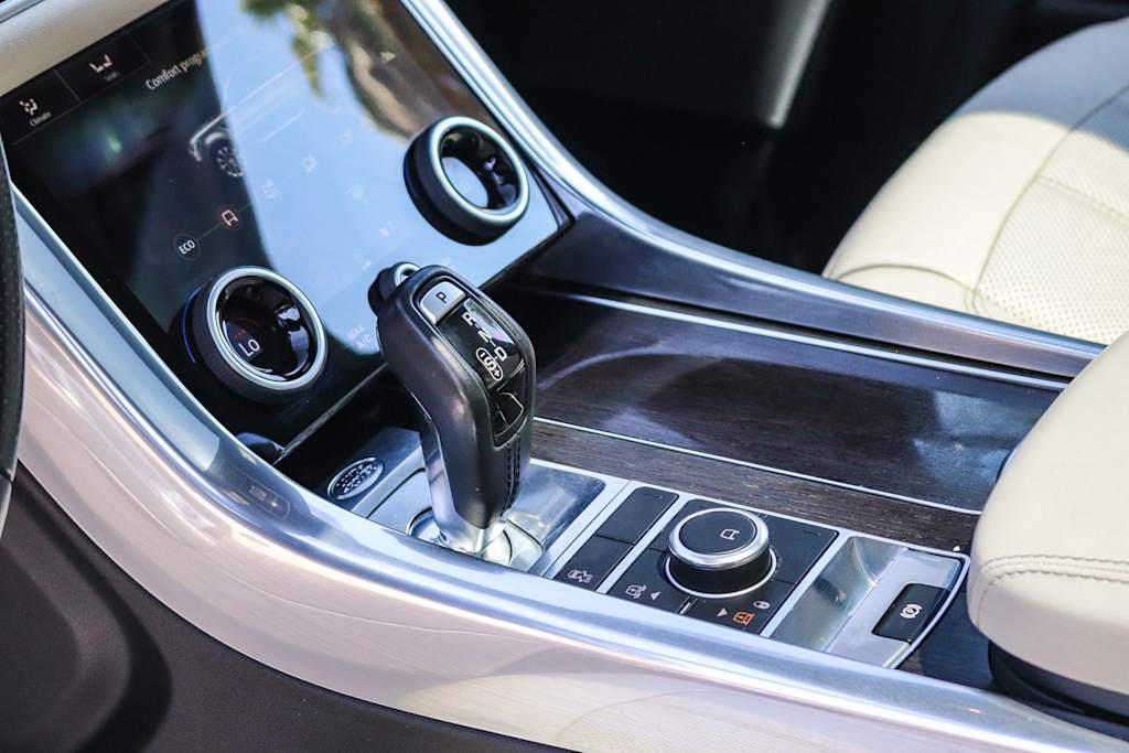 Thumbnail: 2020 Land Rover Range Rover Sport - 14