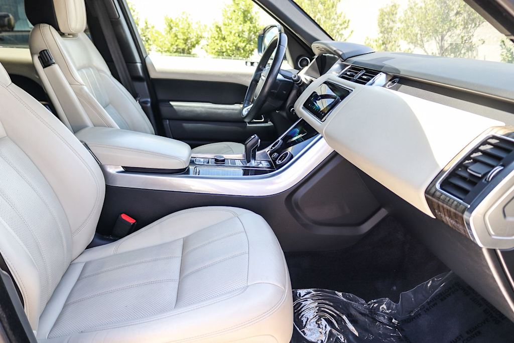 Thumbnail: 2020 Land Rover Range Rover Sport - 10