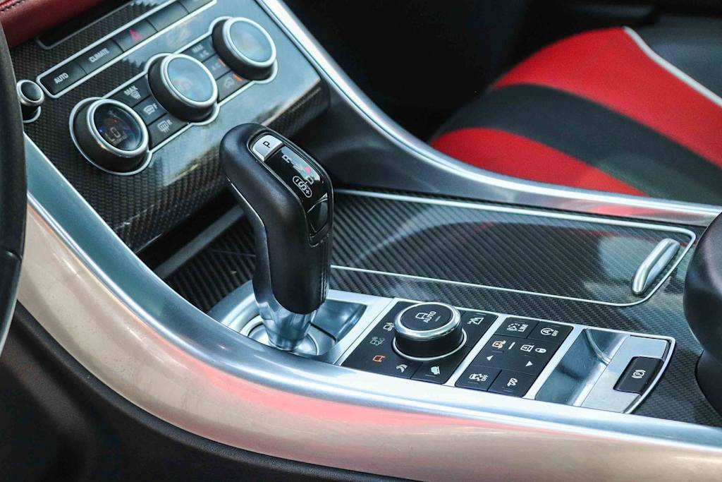 Thumbnail: 2017 Land Rover Range Rover Sport - 14