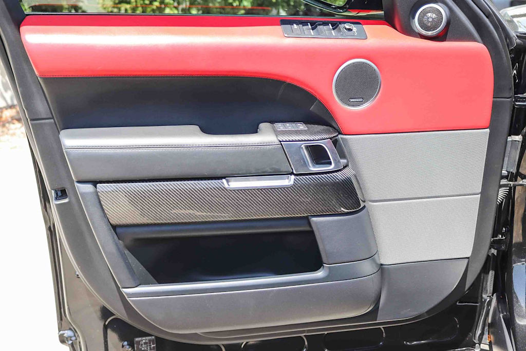 Thumbnail: 2017 Land Rover Range Rover Sport - 24