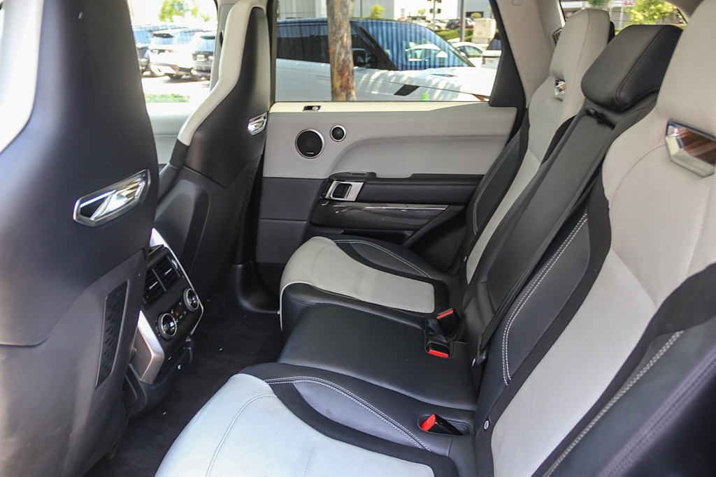 Thumbnail: 2022 Land Rover Range Rover Sport - 12