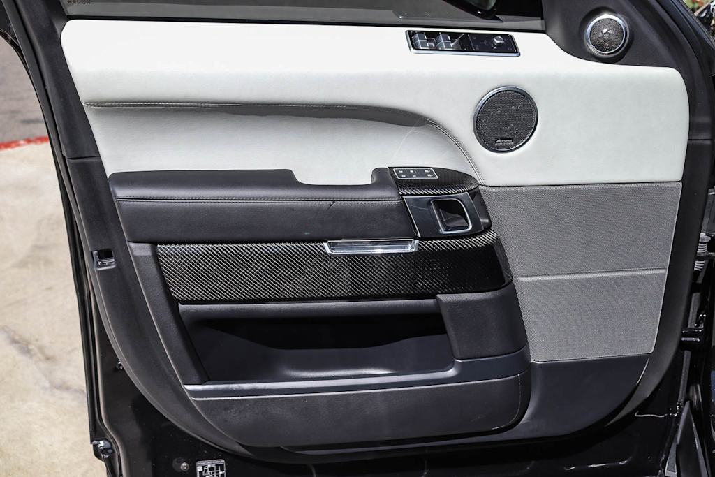 Thumbnail: 2022 Land Rover Range Rover Sport - 25