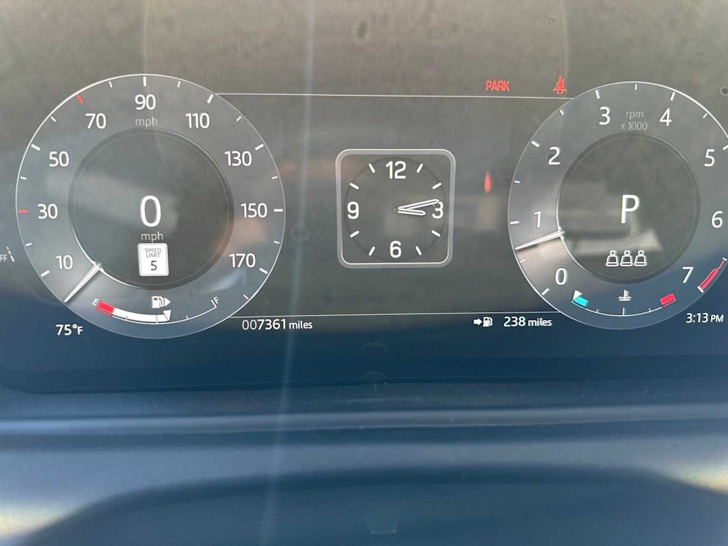 Thumbnail: 2026 Land Rover Range Rover Velar - 8