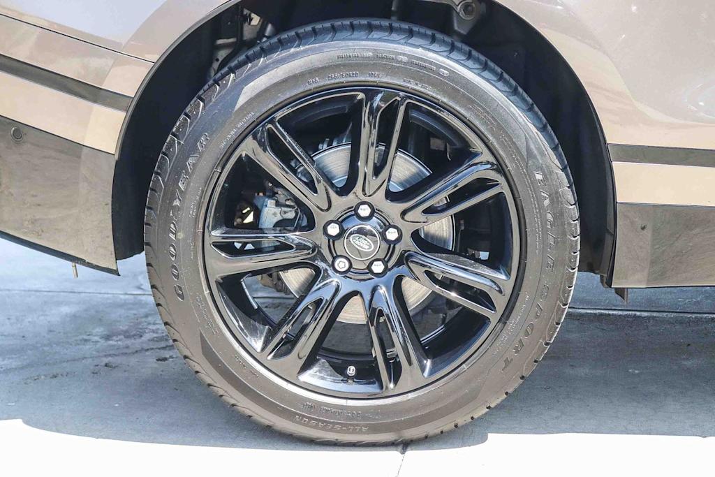 Thumbnail: 2019 Land Rover Range Rover Velar - 7