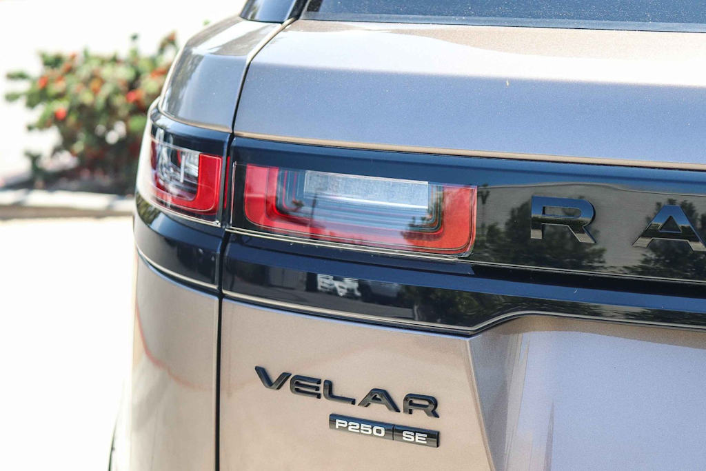 Thumbnail: 2019 Land Rover Range Rover Velar - 19