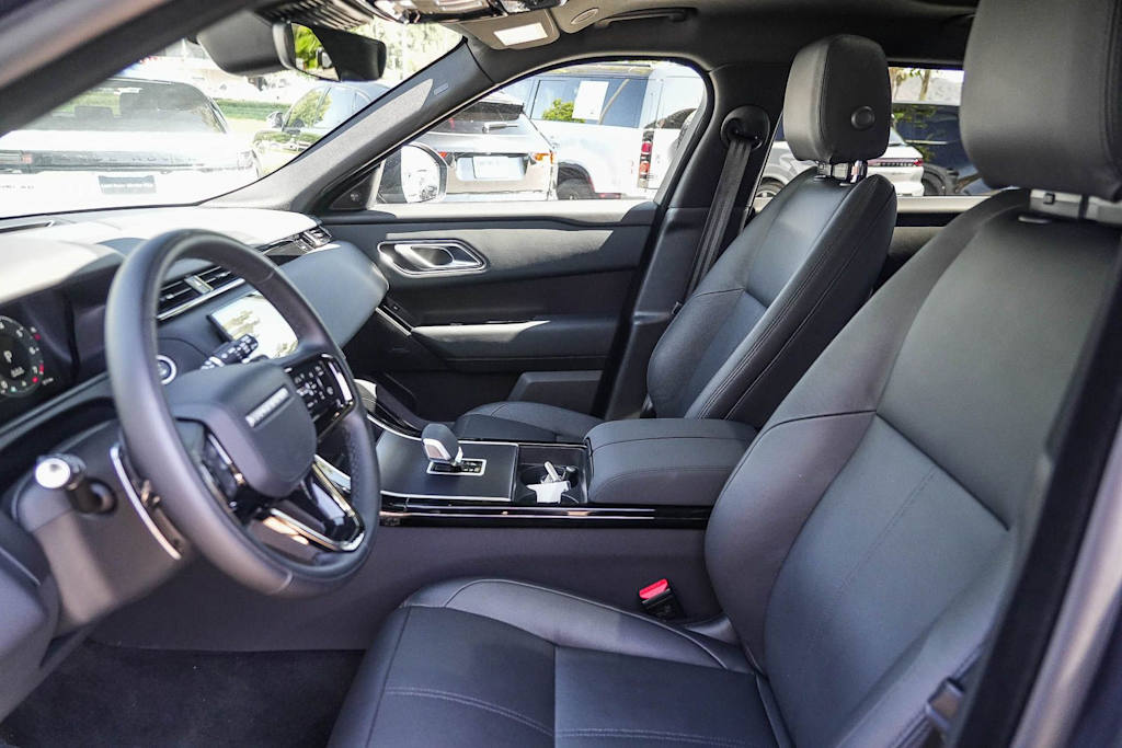 Thumbnail: 2026 Land Rover Range Rover Velar - 10
