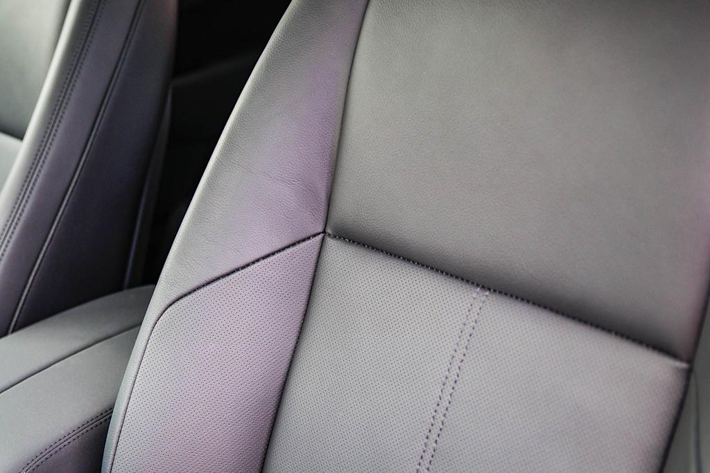 Thumbnail: 2026 Land Rover Range Rover Velar - 24