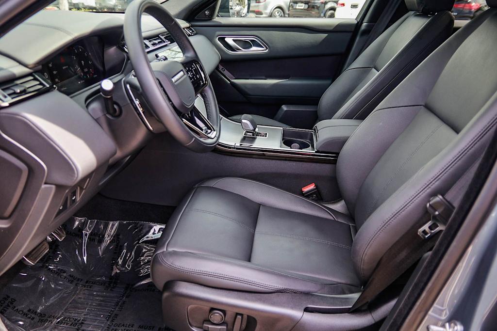 Thumbnail: 2026 Land Rover Range Rover Velar - 8