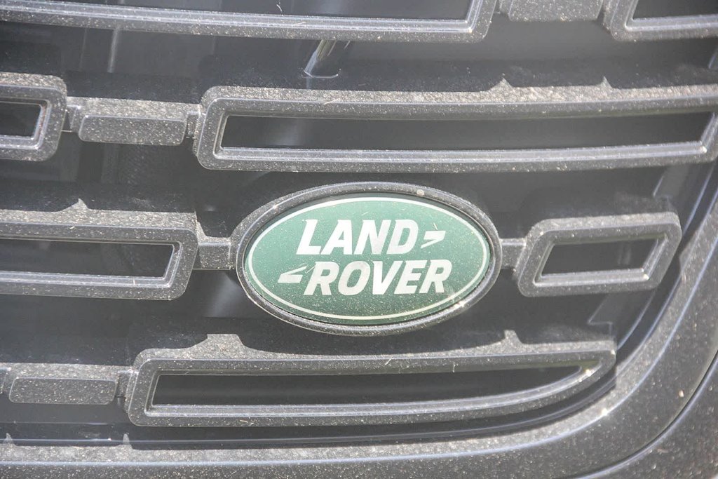 Thumbnail: 2026 Land Rover Range Rover Velar - 5