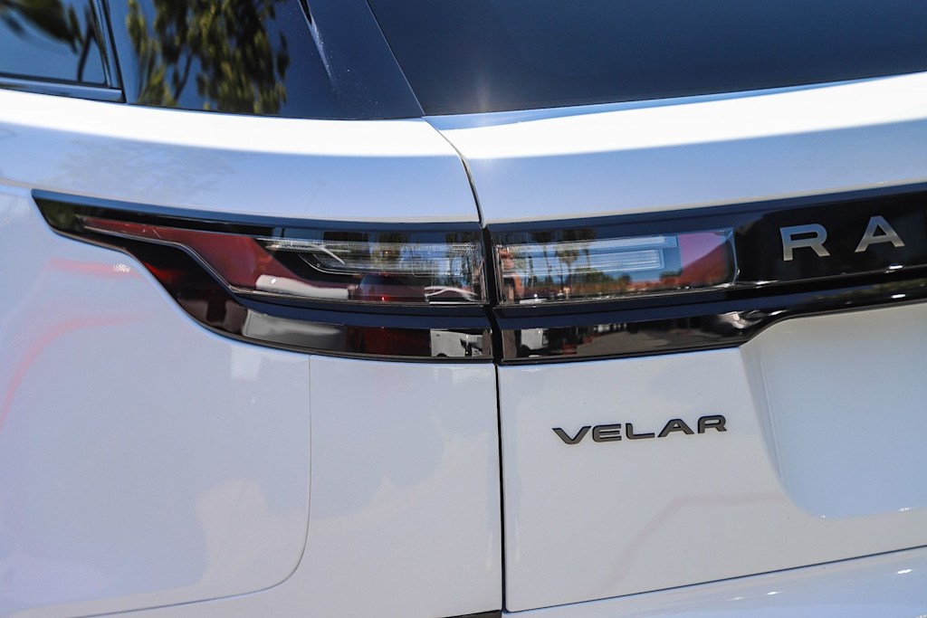 Thumbnail: 2025 Land Rover Range Rover Velar - 5