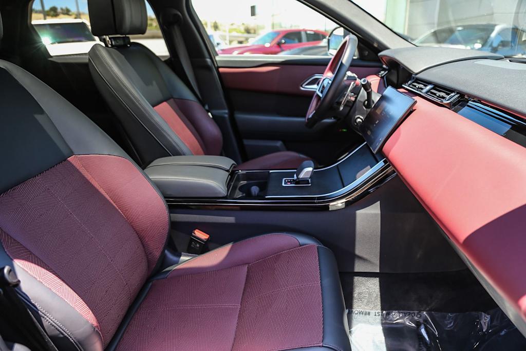 Thumbnail: 2025 Land Rover Range Rover Velar - 10