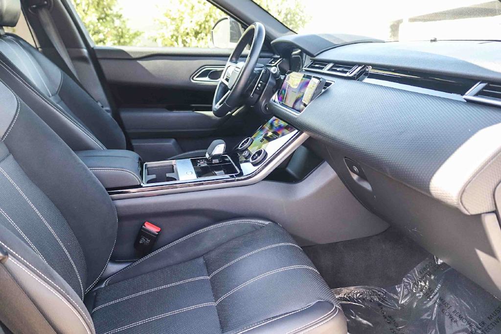 Thumbnail: 2022 Land Rover Range Rover Velar - 10