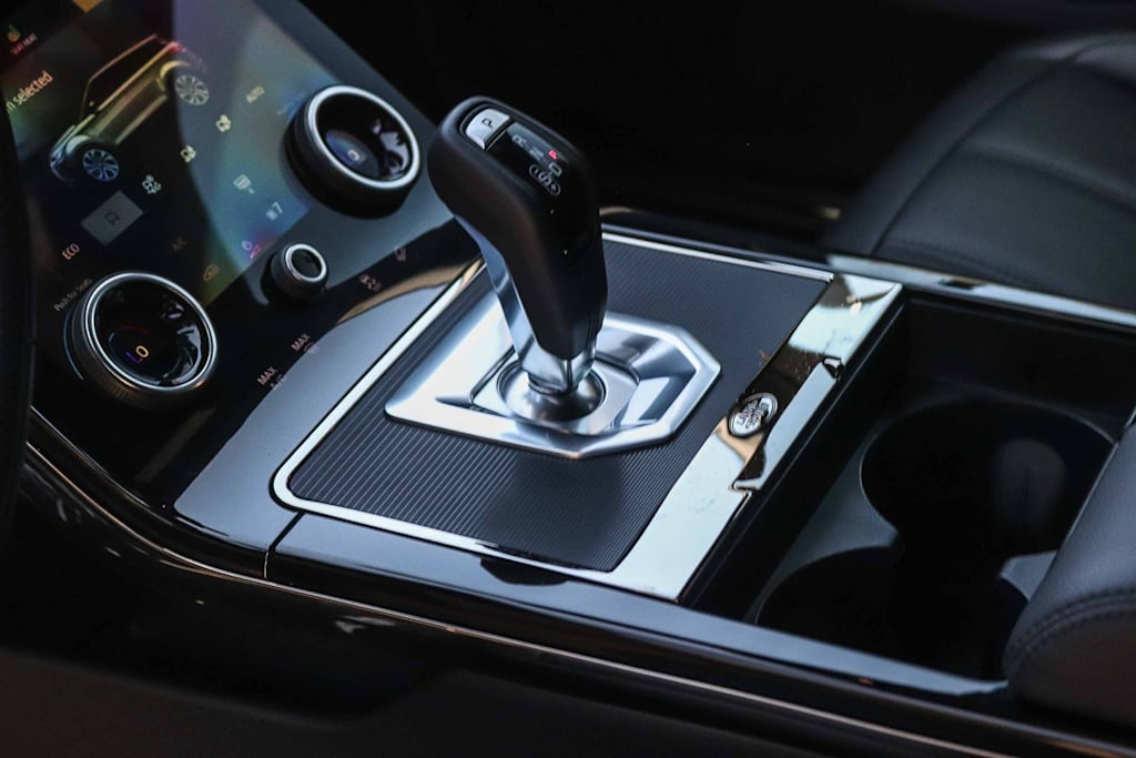 Thumbnail: 2023 Land Rover Range Rover Evoque - 13