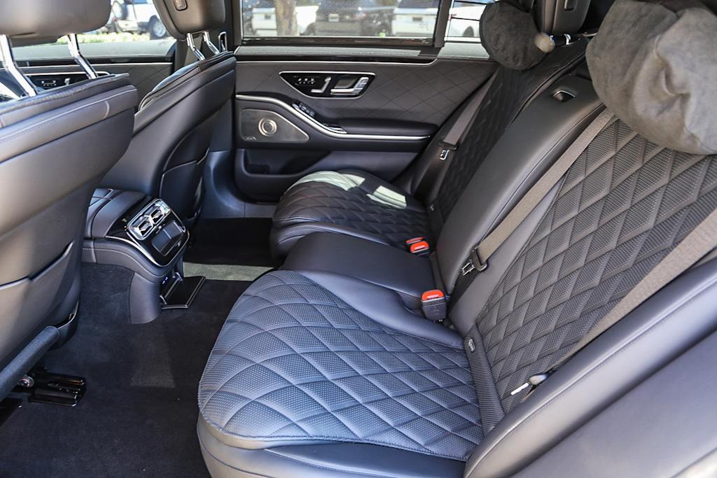 Thumbnail: 2023 Mercedes-Benz S-Class - 11