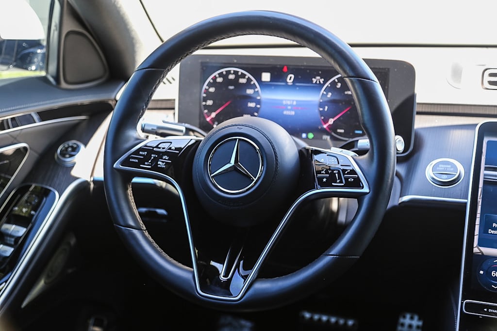 Thumbnail: 2023 Mercedes-Benz S-Class - 8