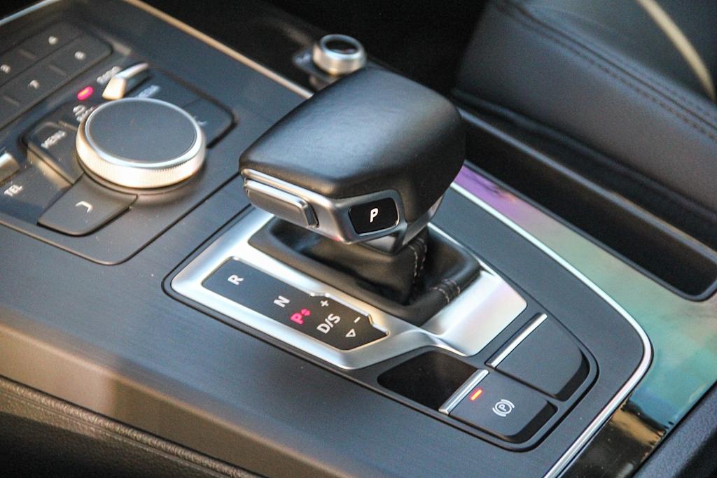 Thumbnail: 2020 Audi Q5 - 12