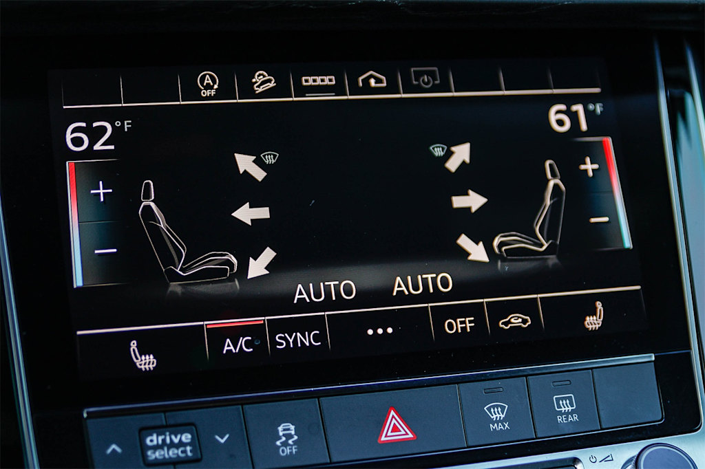 Thumbnail: 2021 Audi Q8 - 27