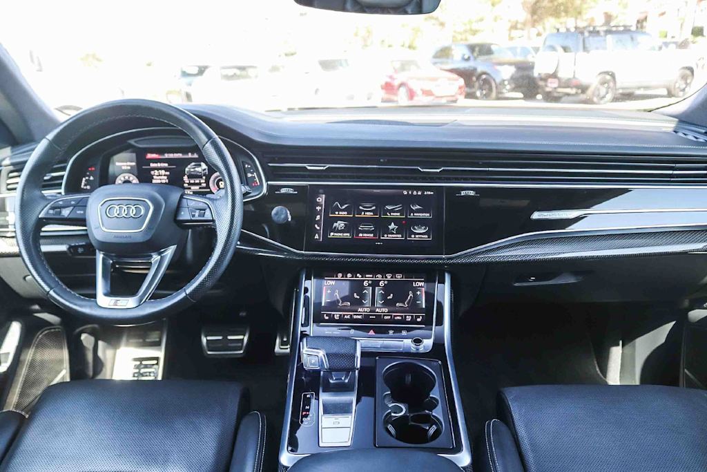 Thumbnail: 2023 Audi SQ8 - 2