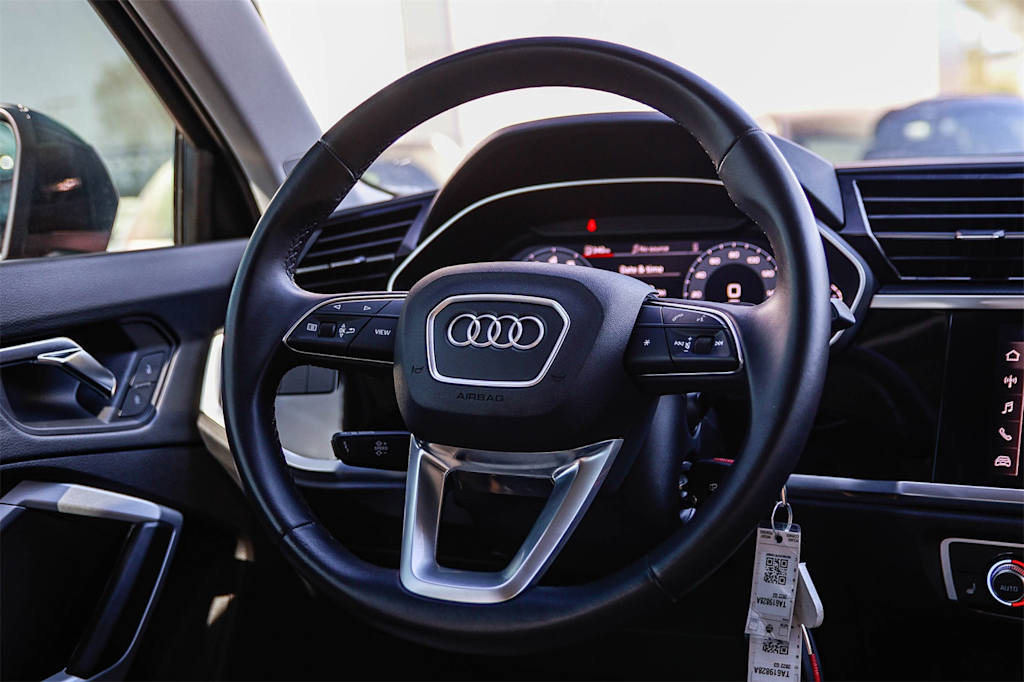 Thumbnail: 2022 Audi Q3 - 9