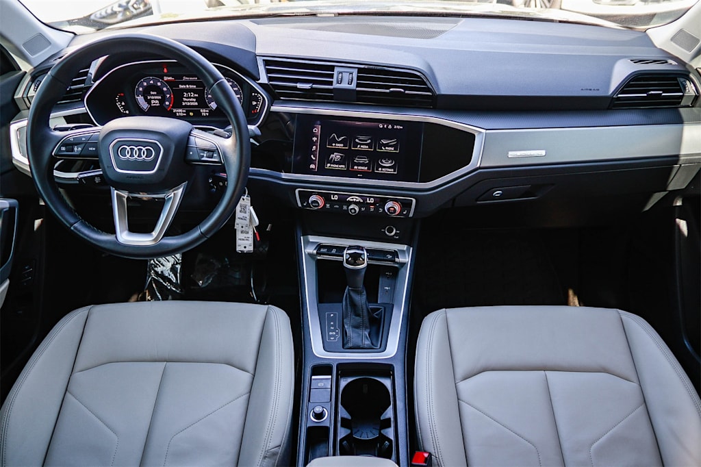 Thumbnail: 2022 Audi Q3 - 2