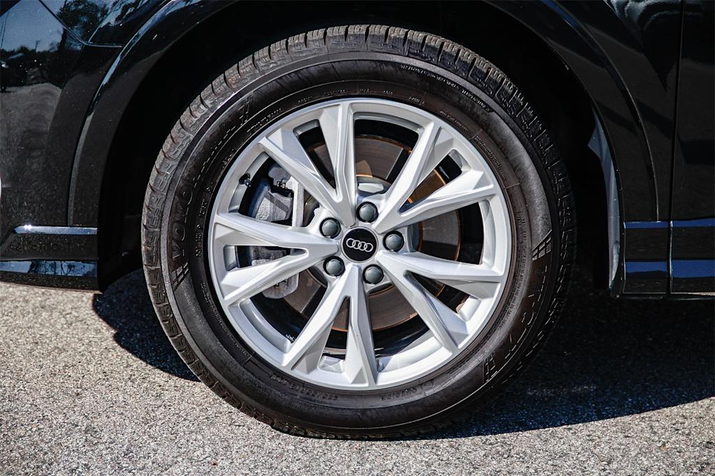 Thumbnail: 2022 Audi Q3 - 19