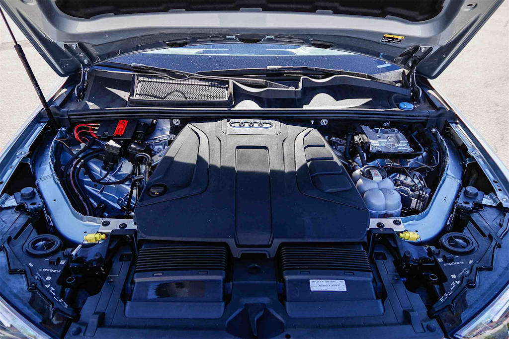 Thumbnail: 2023 Audi Q7 - 6