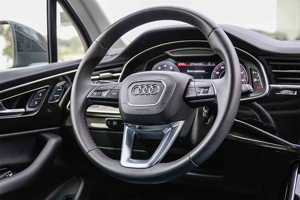 Thumbnail: 2022 Audi Q7 - 2