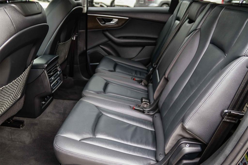 Thumbnail: 2022 Audi Q7 - 10