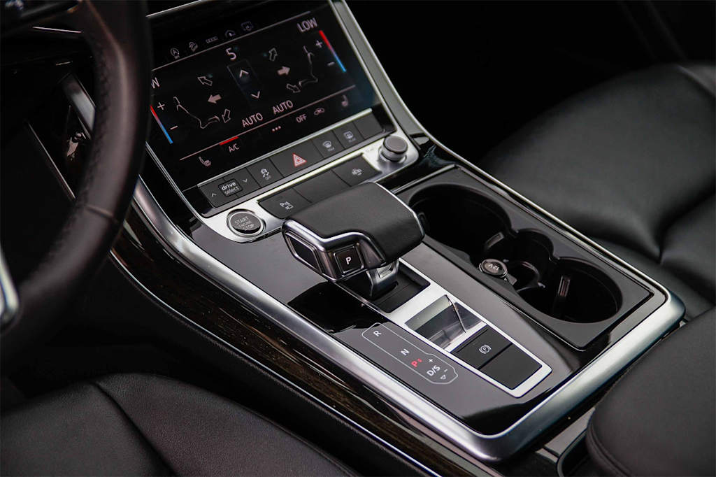 Thumbnail: 2022 Audi Q7 - 12