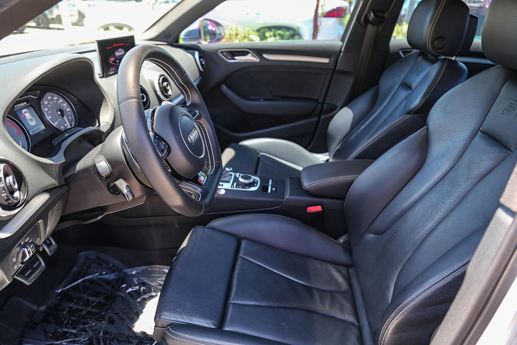 Thumbnail: 2015 Audi S3 - 11