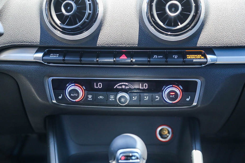 Thumbnail: 2015 Audi S3 - 24